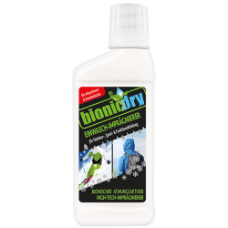 Eine Flasche mit Einwasch-Imprägnierer der Marke bionicdry